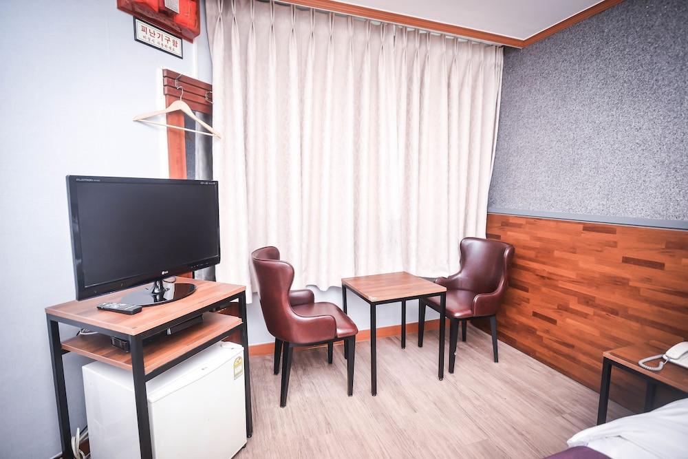 סיאול Noblesse Tourist Hotel מראה חיצוני תמונה